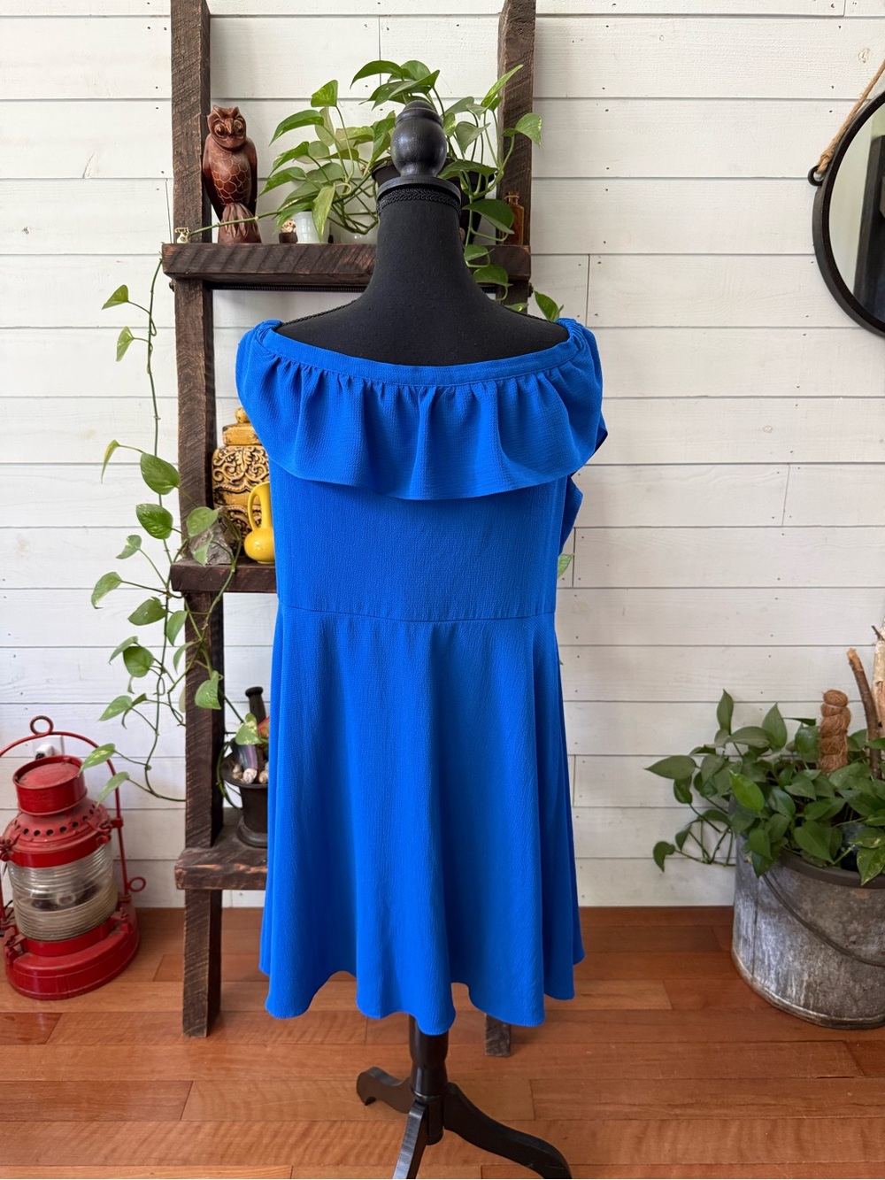 Roz & Ali Shoulder Ruffle Button-Front Royal Blue Dress Size 16 - Picture 6 of 17